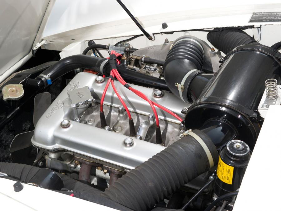 Интерьер Alfa Romeo Giulietta Sprint Speciale (101) 1959 года  (фото 2 из 32)